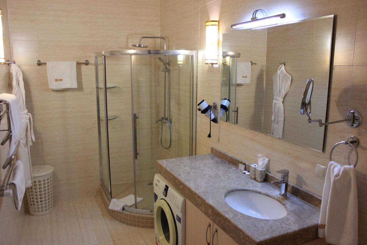 Atyraū Atb Grand Hotel מראה חיצוני תמונה