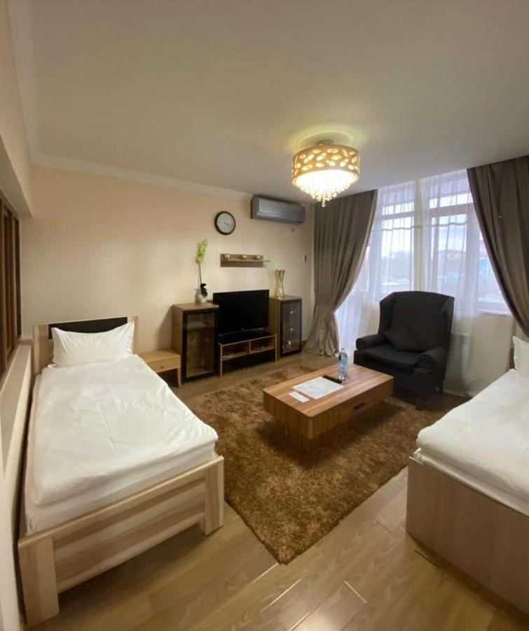 Atyraū Atb Grand Hotel מראה חיצוני תמונה