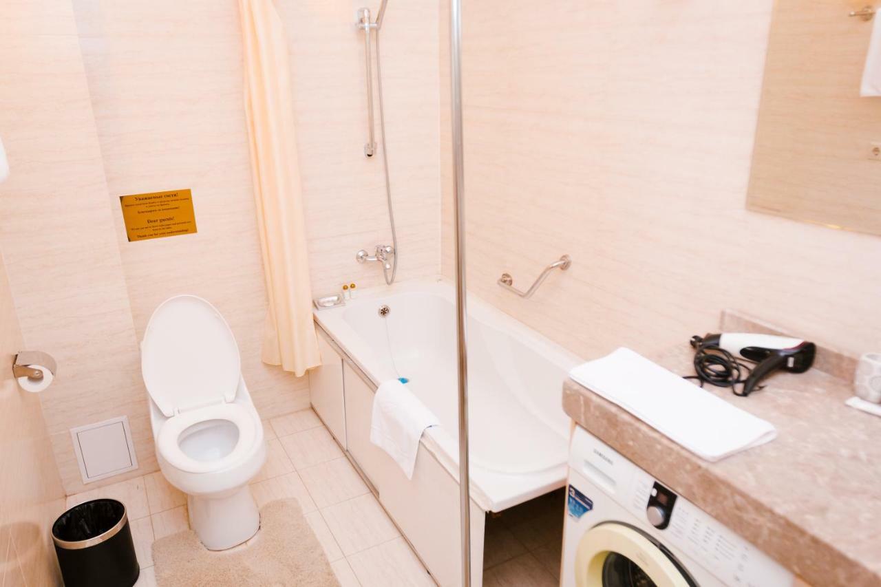 Atyraū Atb Grand Hotel מראה חיצוני תמונה